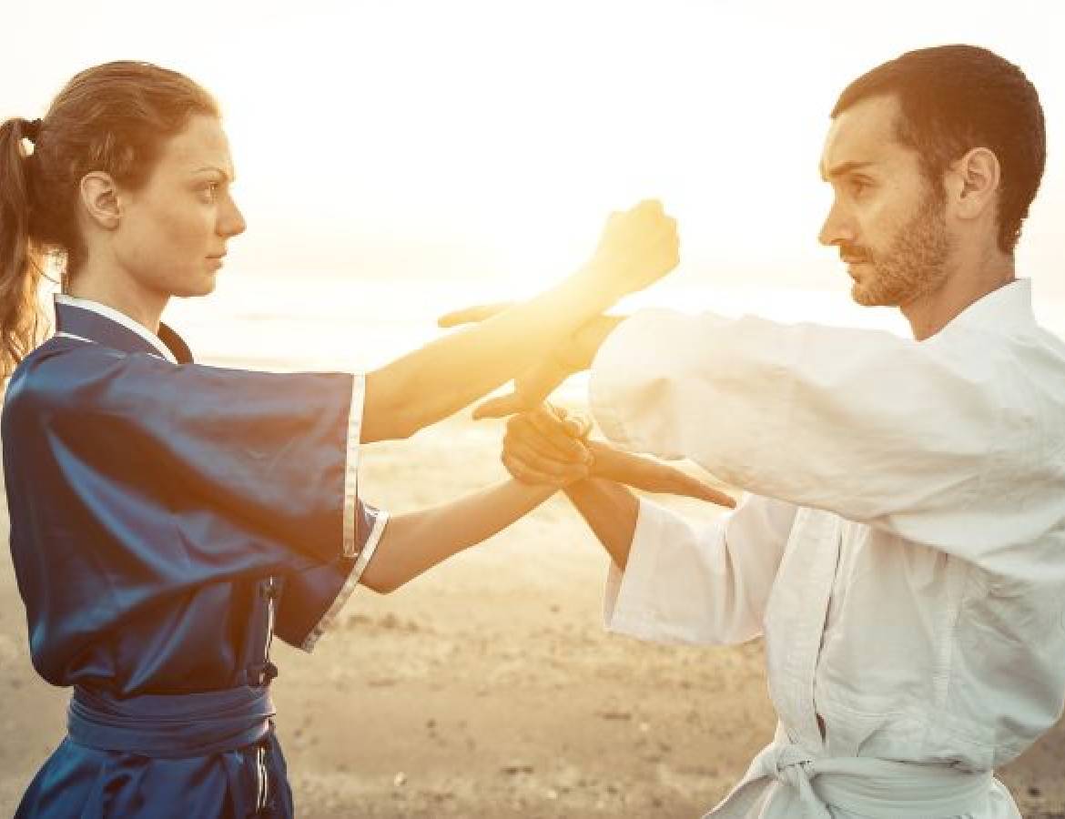 Przewodnik dla początkujących po Kung Fu - jak to się zaczęło i jakie są korzyści z praktykowania tego sportu‍
